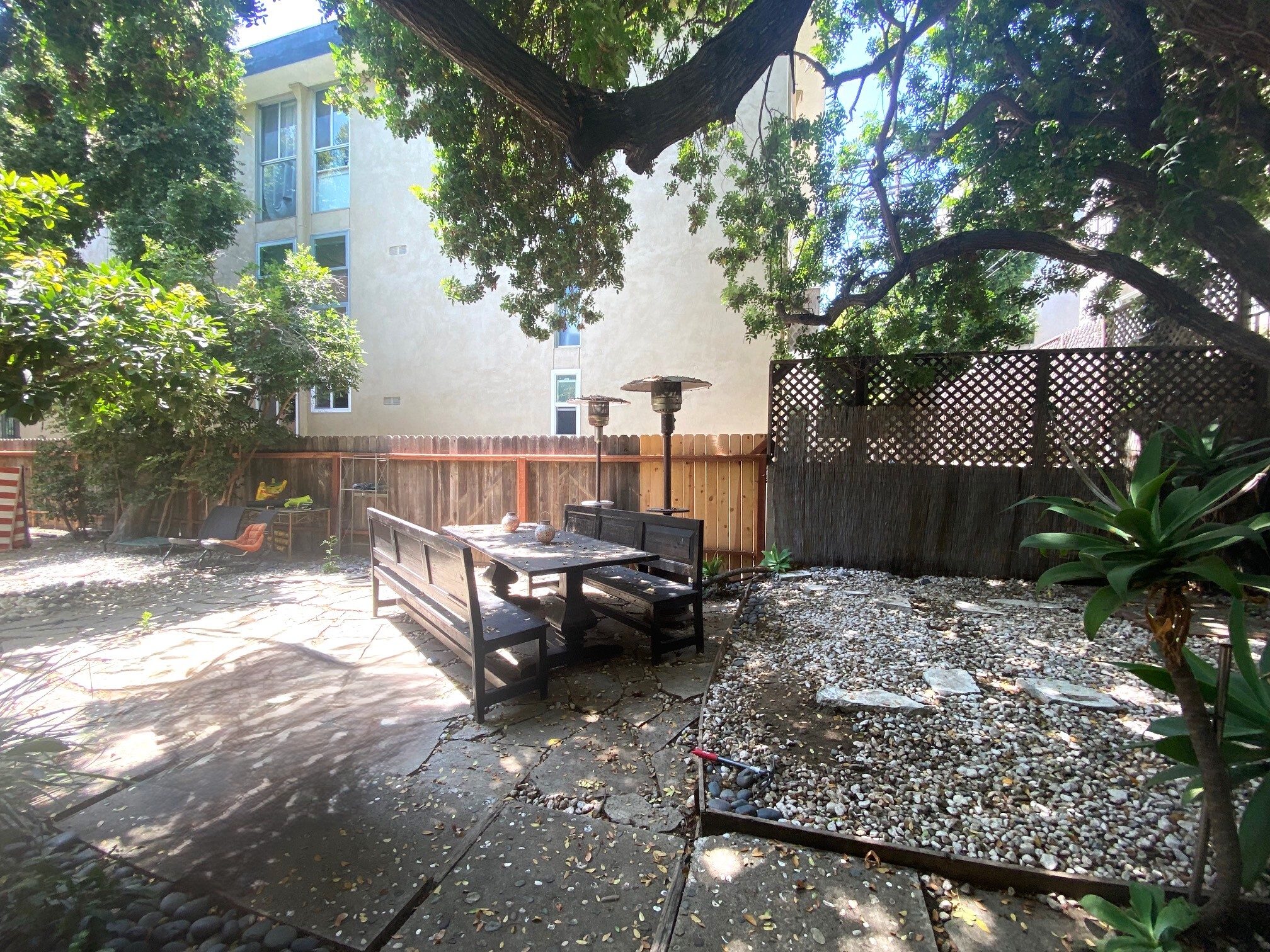 Building Photo - 10625 Kinnard Ave