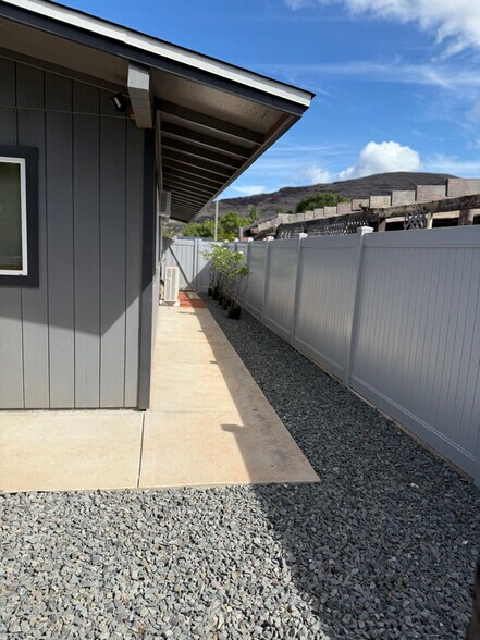 Building Photo - 87-205-205 Kahau St