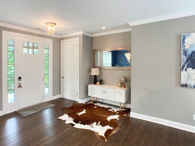 Building Photo - 1612 Auburndale Ave