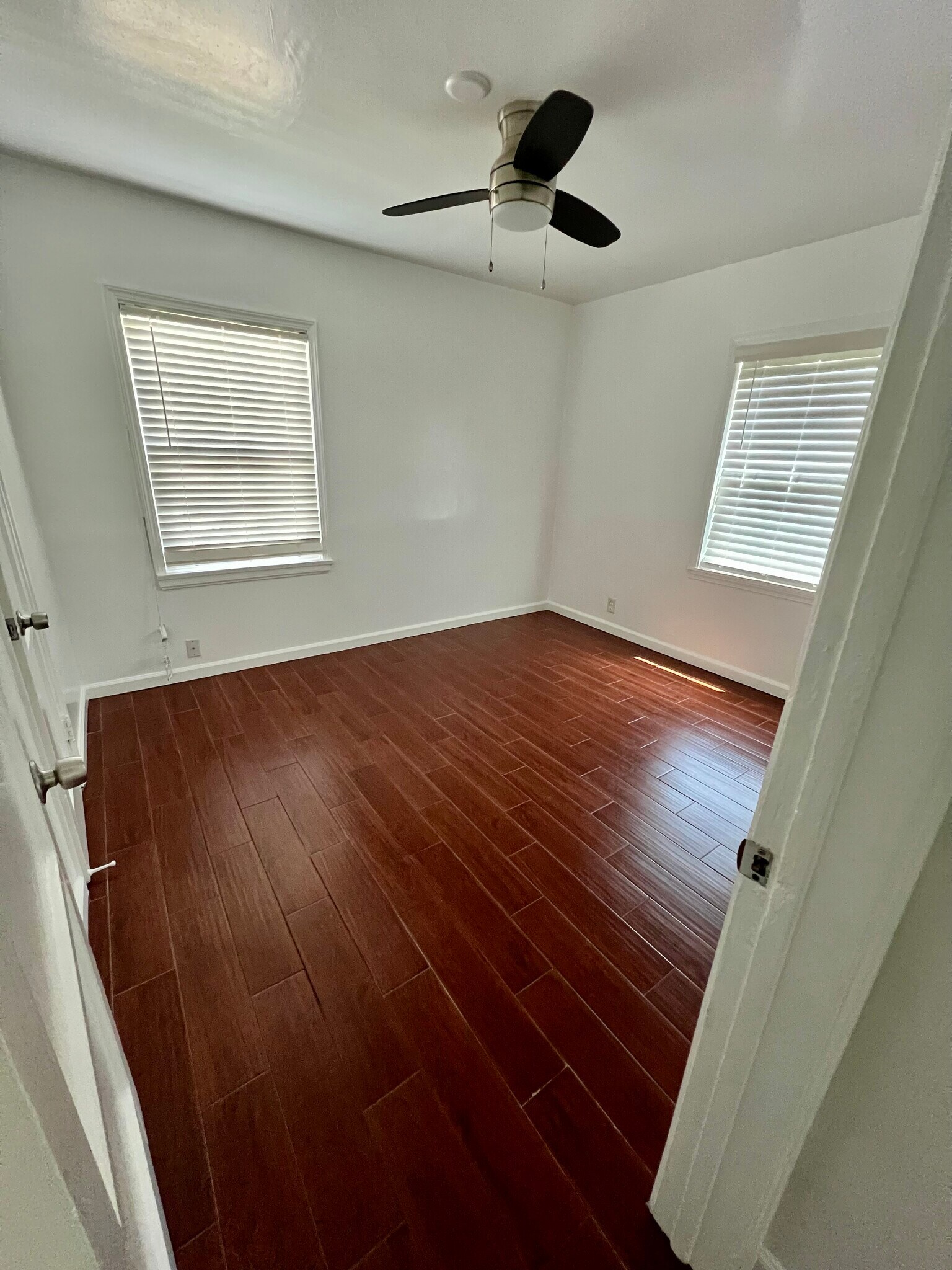 North bedroom - 1809 S Orange Dr