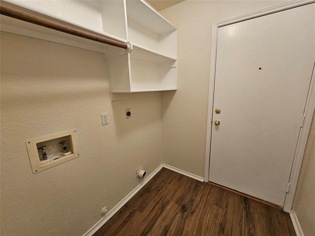 Building Photo - 4320 Palmdale Dr