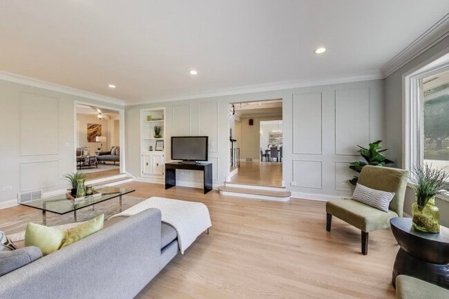 Building Photo - 2408 Cumberland Cir