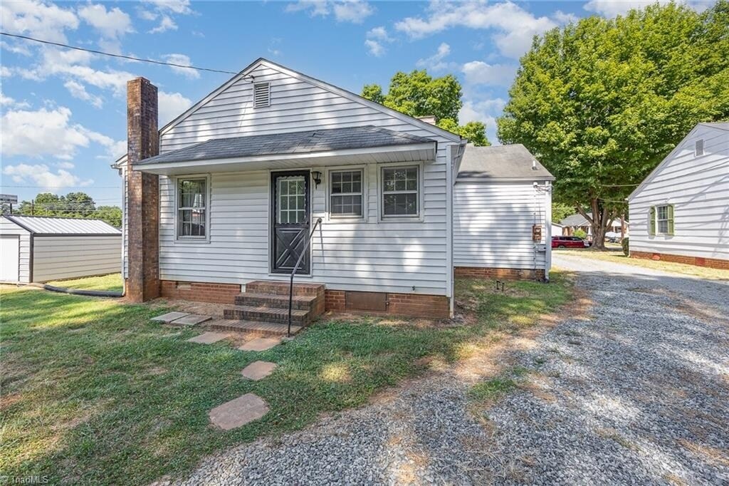 Building Photo - 1668 Old US Highway 52