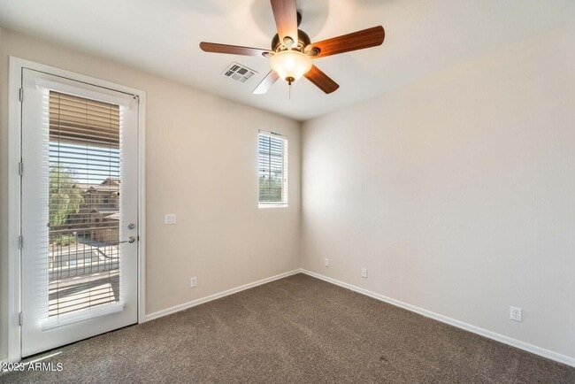 Building Photo - 2134 W Tallgrass Trail