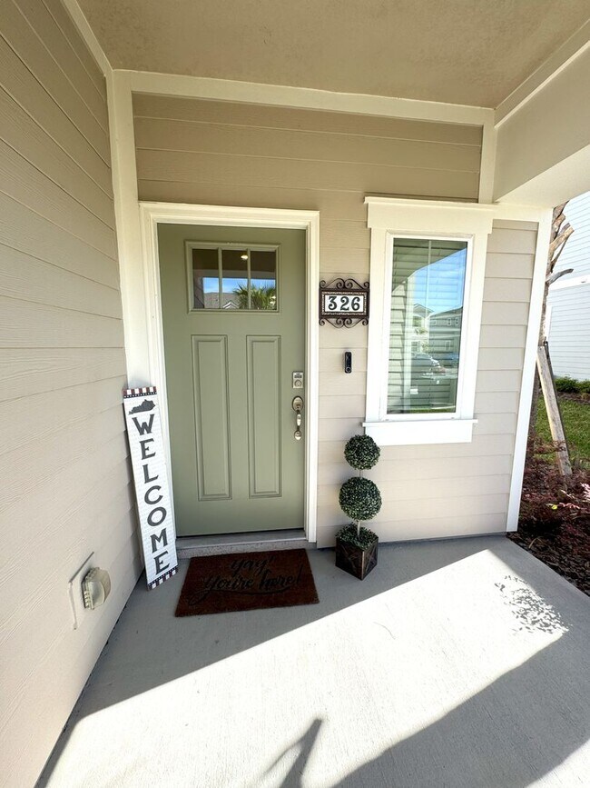 Building Photo - 3 BR/  2.5 BA  Townhome - ANNIES WALK