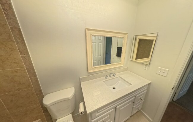 Building Photo - "Charming 3-Bedroom Retreat on Daisy Lane – Your Cozy Jacksonville Sanctuary!"
