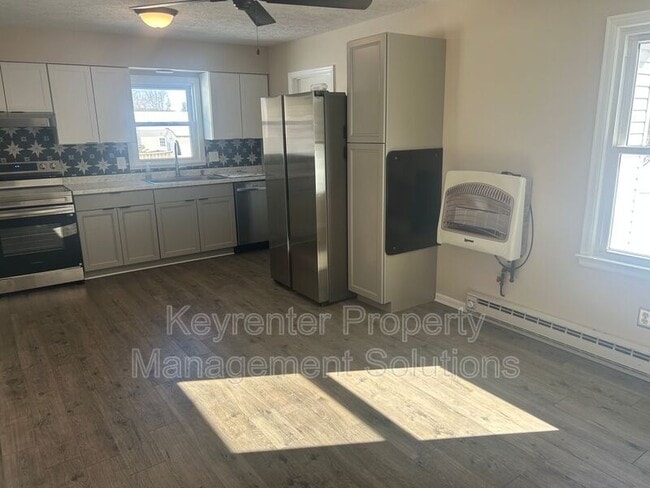 Building Photo - 266 Crawford Dr