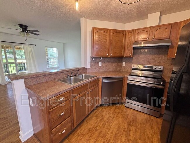 Building Photo - 3053 Condor Ct