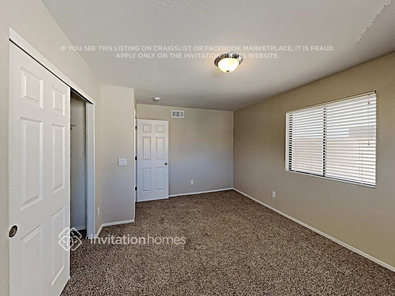 Building Photo - 11228 W Townley Ave