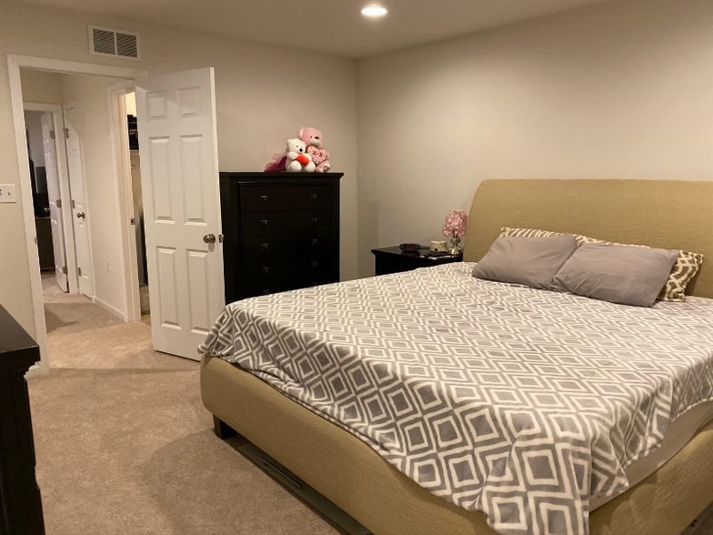 Building Photo - 114 Morefield Wy