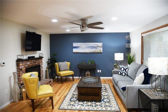 Building Photo - Charming home in Sammamish