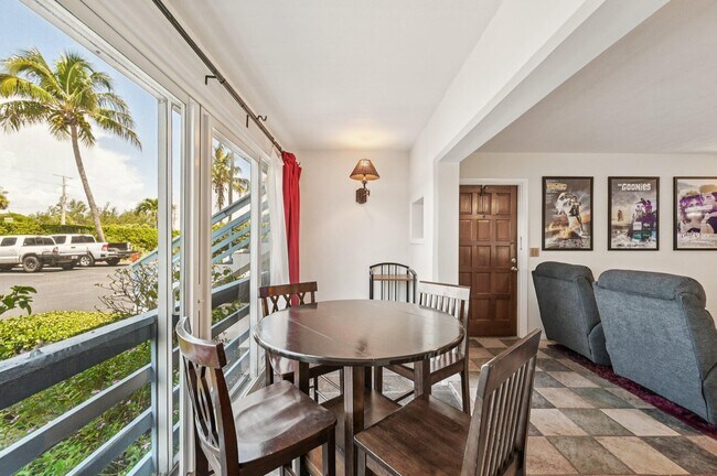 Building Photo - 11000 S Ocean Dr