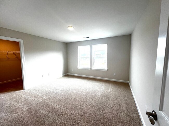 Building Photo - New Home Now Available in Traditions in Carolina Forest! Pet Friendly! Community Pool! Large Loft!