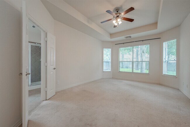 Building Photo - 14 Pomerelle Pl