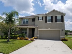 Building Photo - Lake Front House 4 Bedroom 3 Bathroom