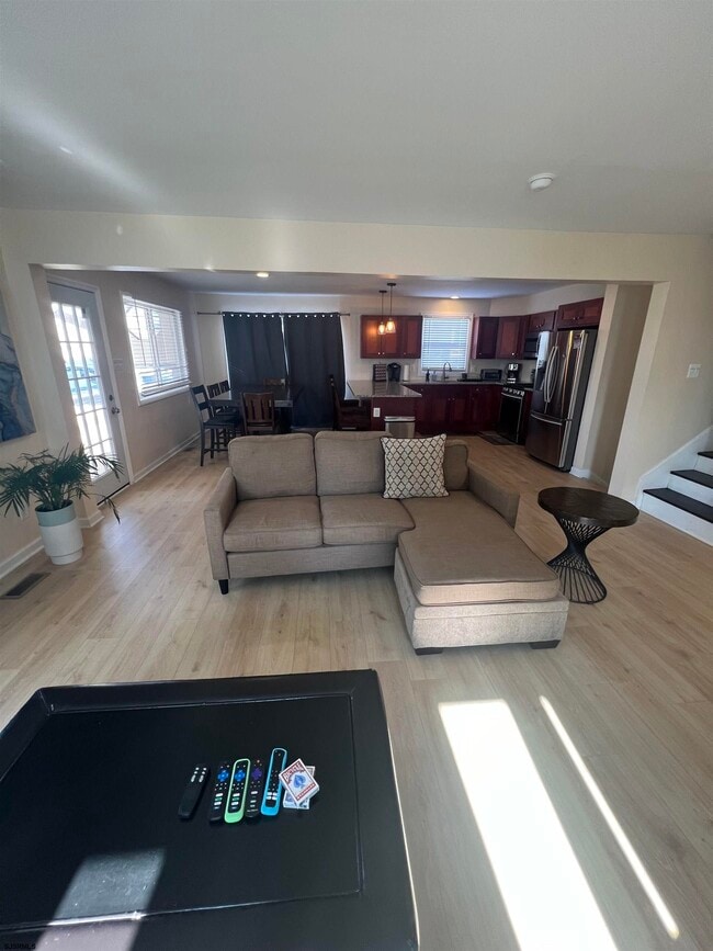 Building Photo - 239 N Derby Ave