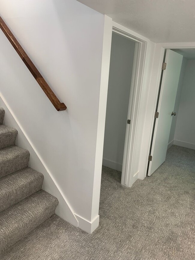 Building Photo - Cozy 4 bedroom 2 bath home in Woods Cross