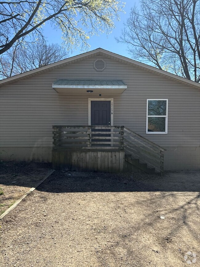 Building Photo - 1715 S X St