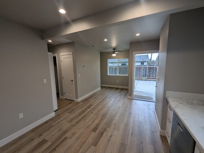 Building Photo - 312 Irene Ave