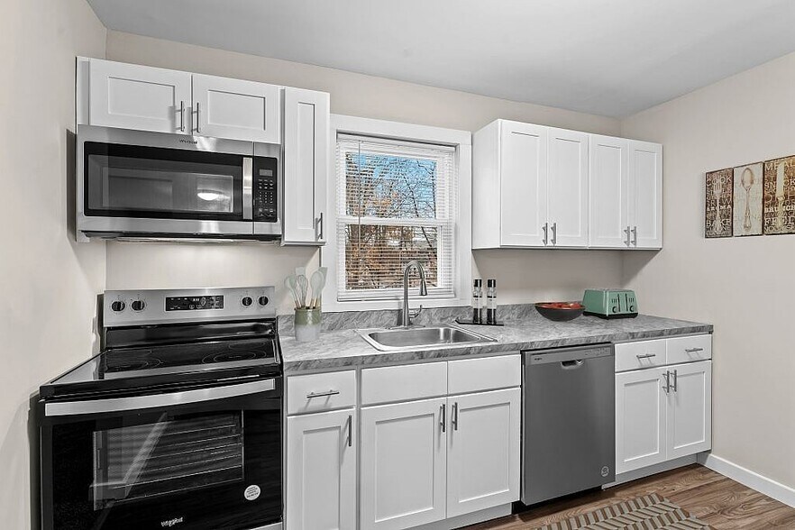 Primary Photo - Orchard View Apartments