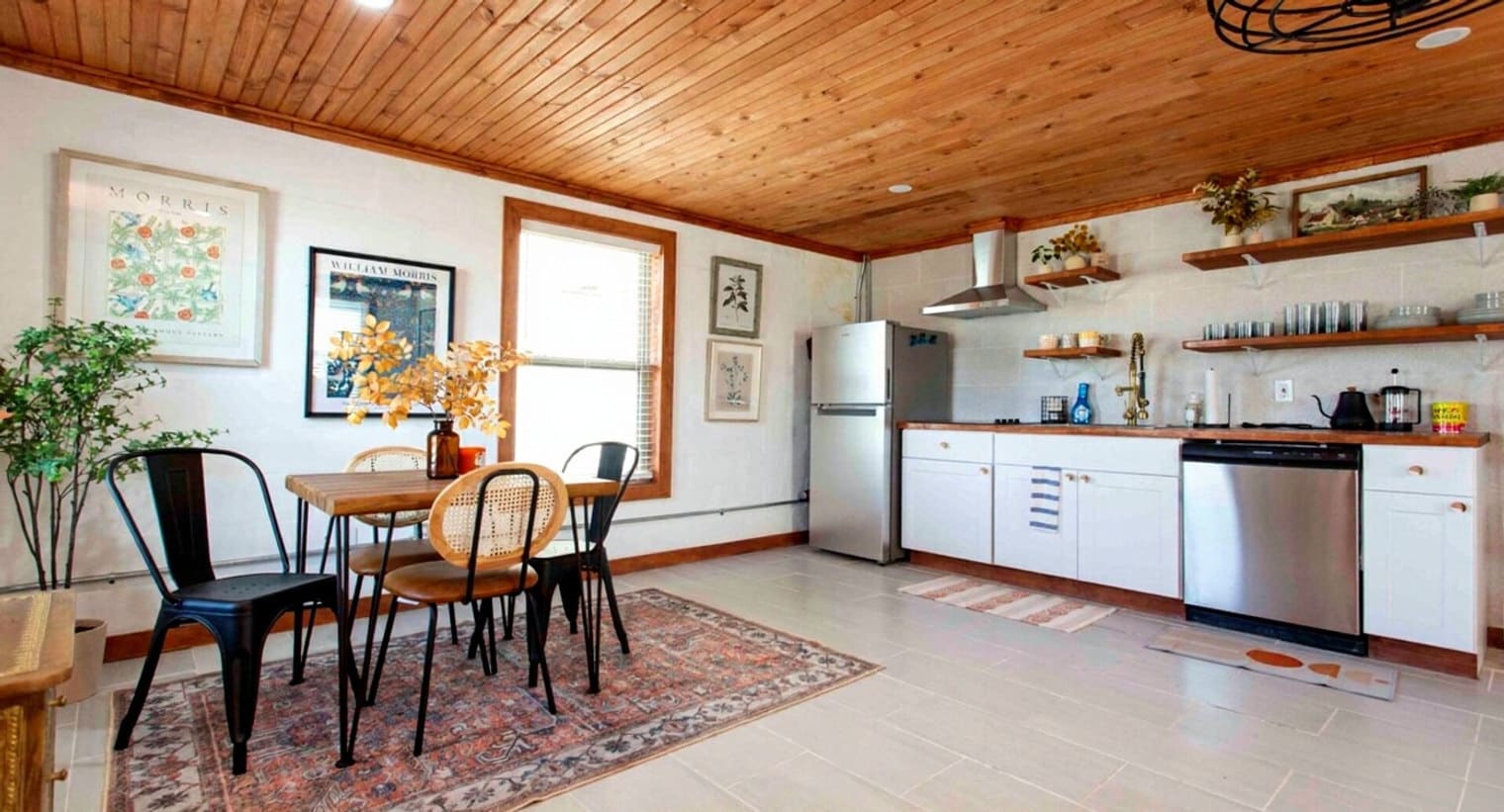 Building Photo - 227 S Hudson St