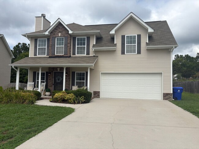 Primary Photo - Charming 3BR/2.5BA in Hardin Valley!