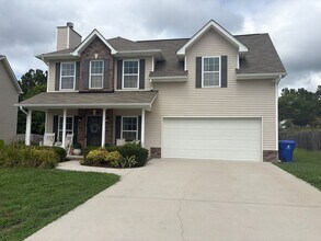 Building Photo - Charming & Convenient in Hardin Valley!