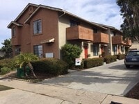 Building Photo - 4459 Clairemont Dr