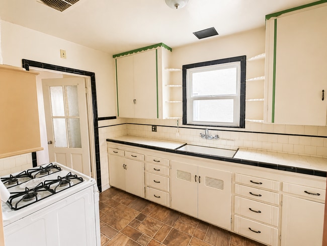 Building Photo - RARE Opportunity to Live on Mansion Avenue! Across the Street From CSUC