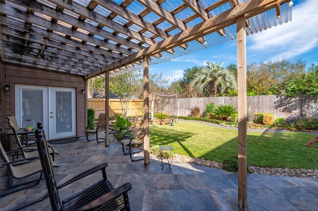 Building Photo - 603 Chedworth Dr