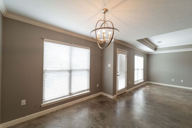 Building Photo - 1315 Alex St