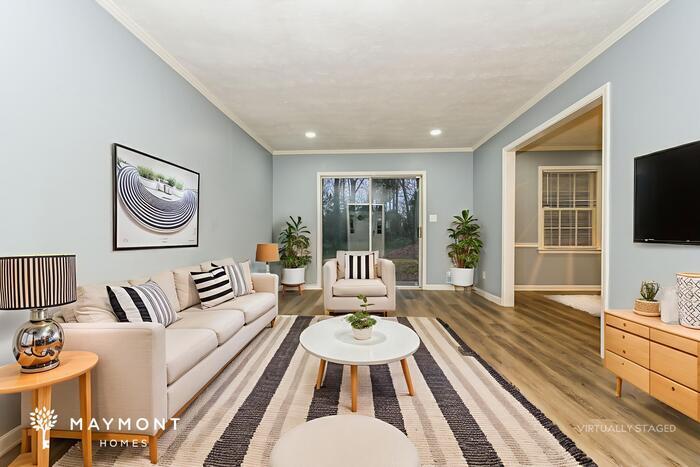 Building Photo - 2902 Barcelona Way