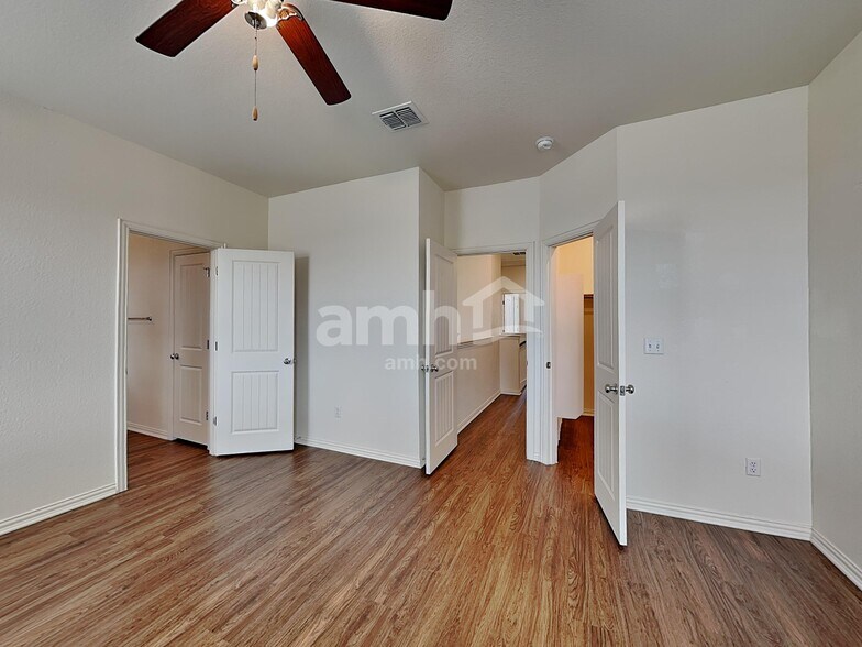 Building Photo - 2735 Geronimo Creek
