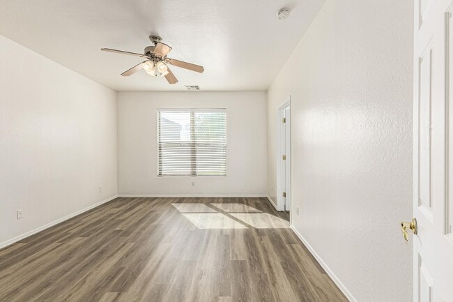 Building Photo - 4511 W T Ryan Ln