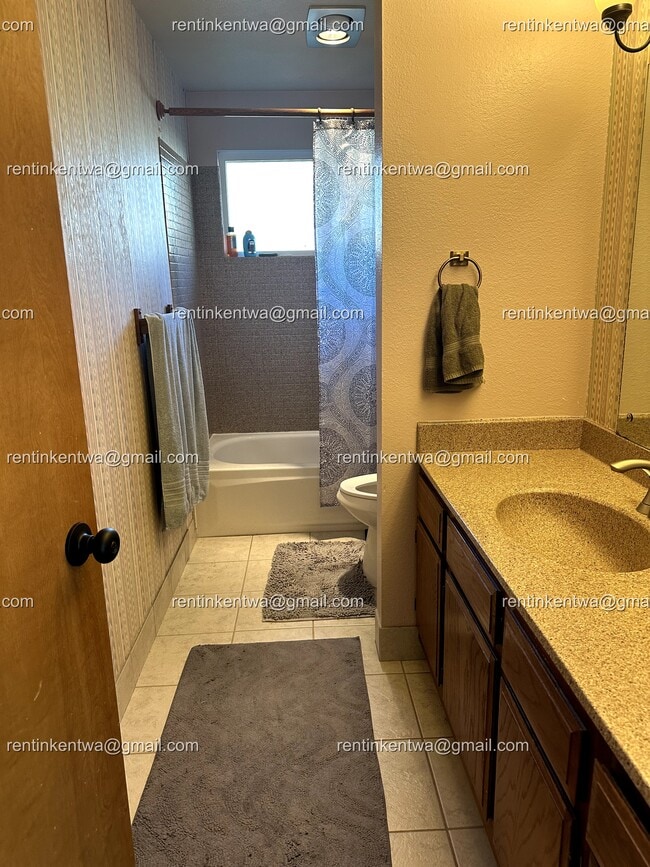 Building Photo - 4234 S 252nd Pl