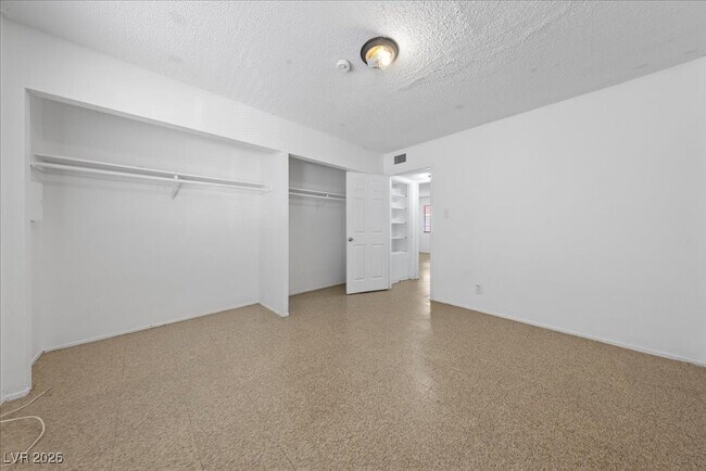 Building Photo - 521 S Maryland Pkwy