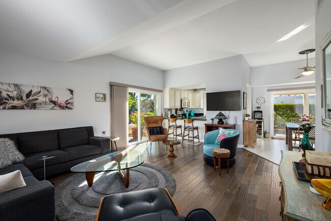 Building Photo - 6071 Hazeltine Plaza