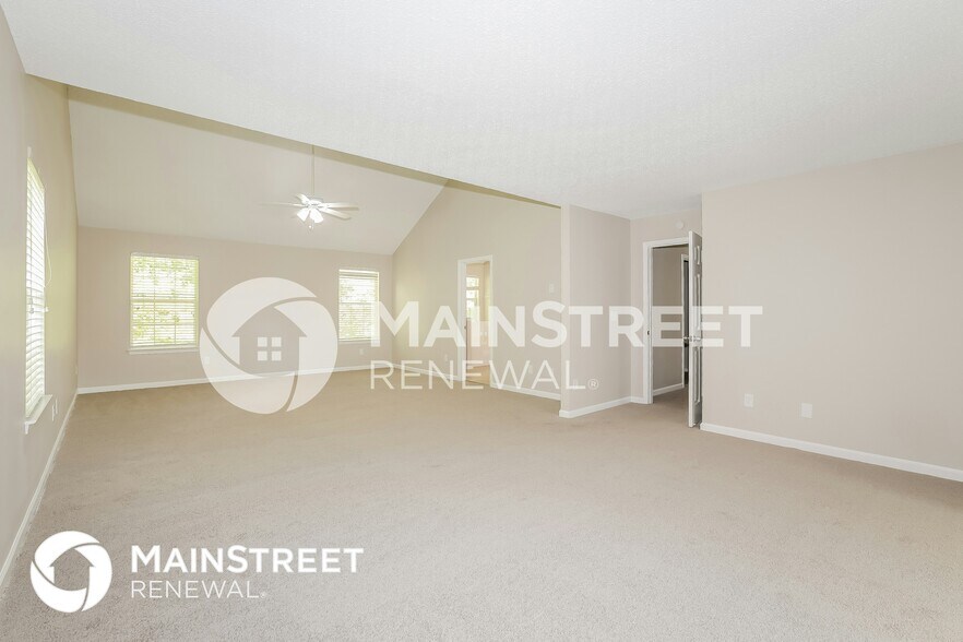 Building Photo - 665 Lakeridge Ct