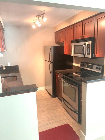 Building Photo - 15819 NE Leary Way