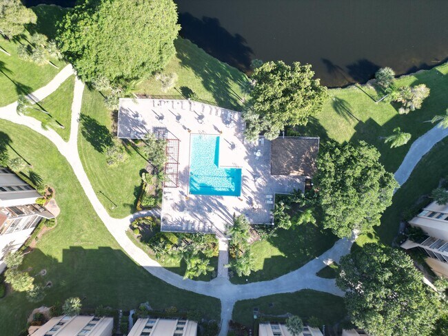 Building Photo - 755 Dotterel Rd