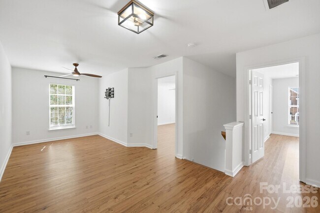 Building Photo - 4084 Holly Villa Cir