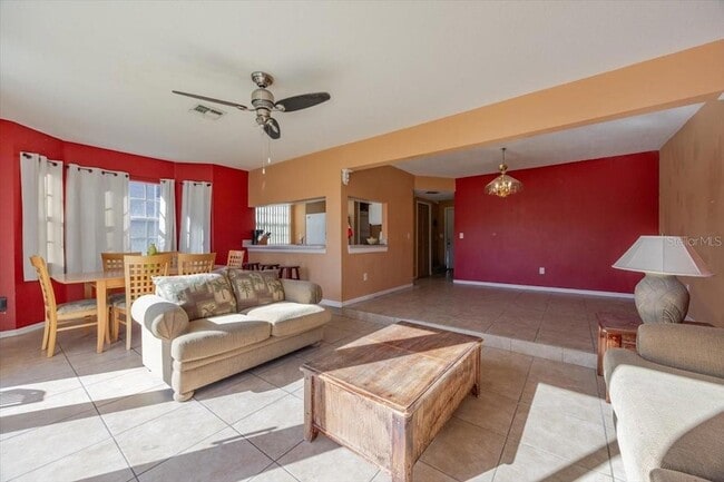 Building Photo - 203 Coco Plum Dr