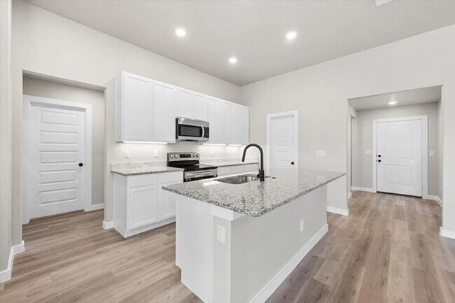 Building Photo - Perfect 4 bedroom 2 bath Home in South Lubbock