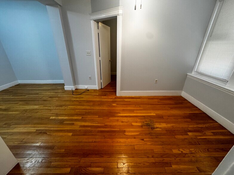 Building Photo - 31 Orkney Rd