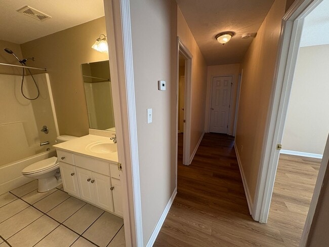 Building Photo - 934 Sedgefield Cir