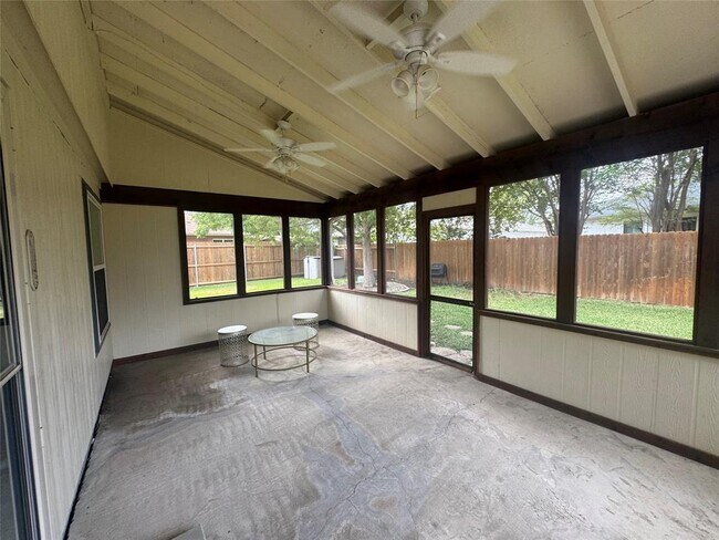 Building Photo - 3816 Eagles Nest St