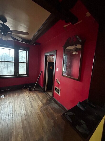 Building Photo - 5479 Claxton Ave