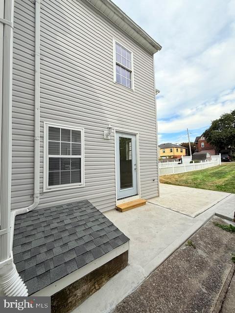 Building Photo - 542 Spruce St
