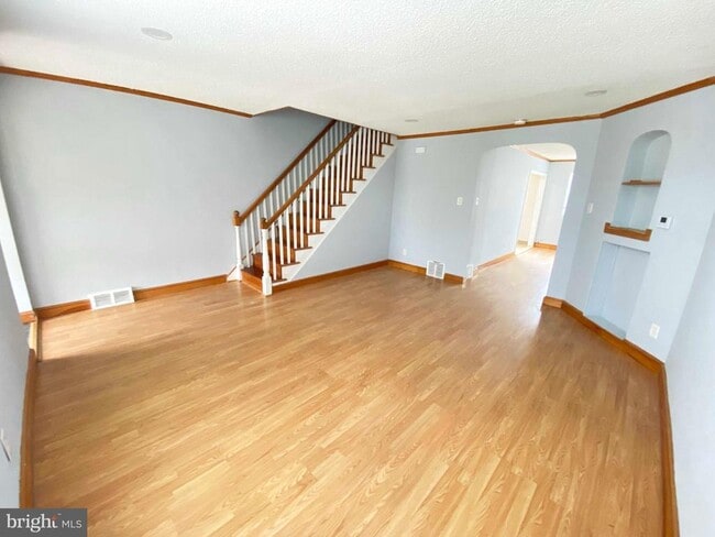 Building Photo - 6330 Leonard St