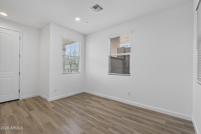 Building Photo - 2779 Claire Dr